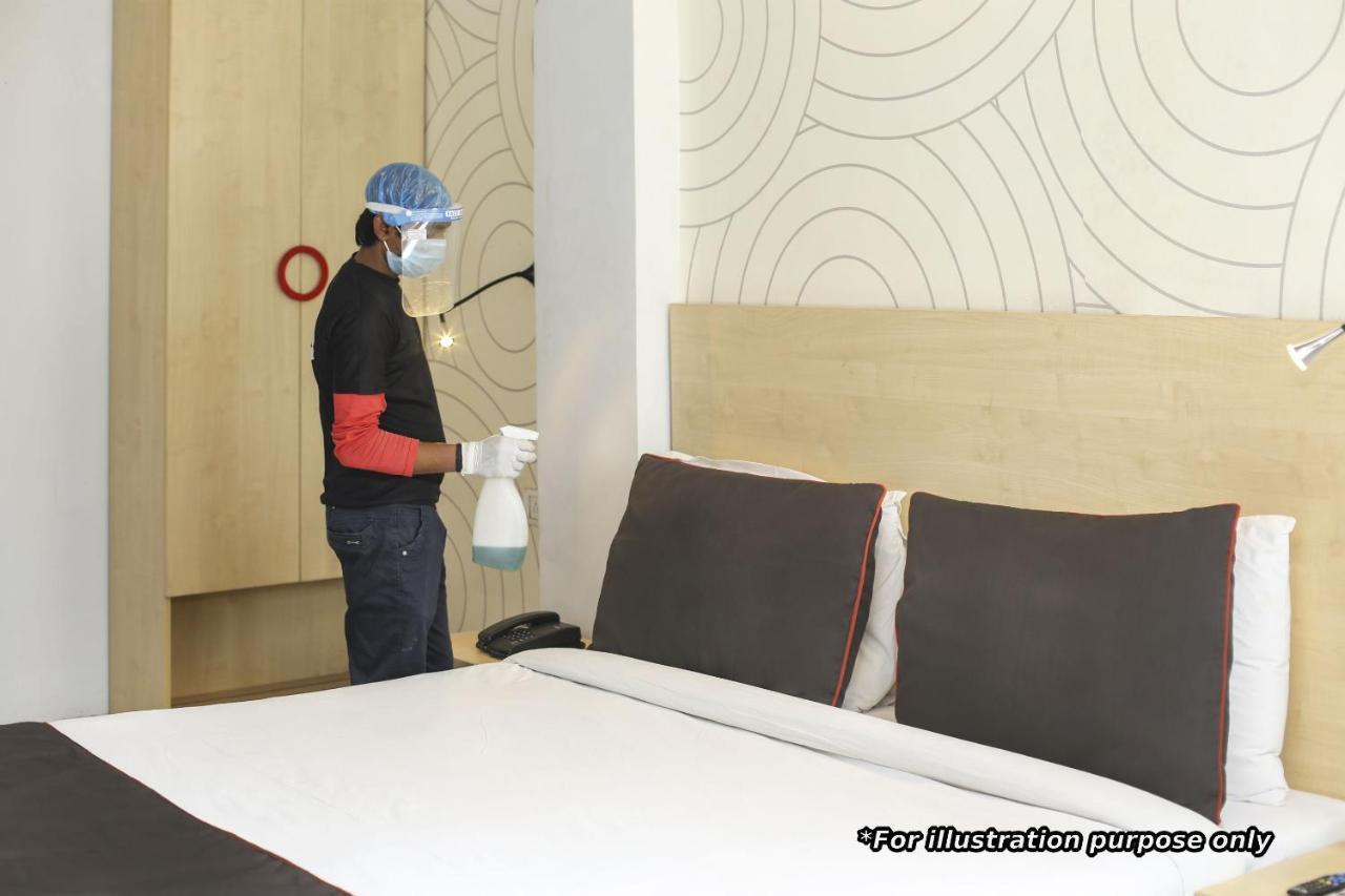 Collection O 12462 Hotel Shiv Inn Gandhinagar Extérieur photo