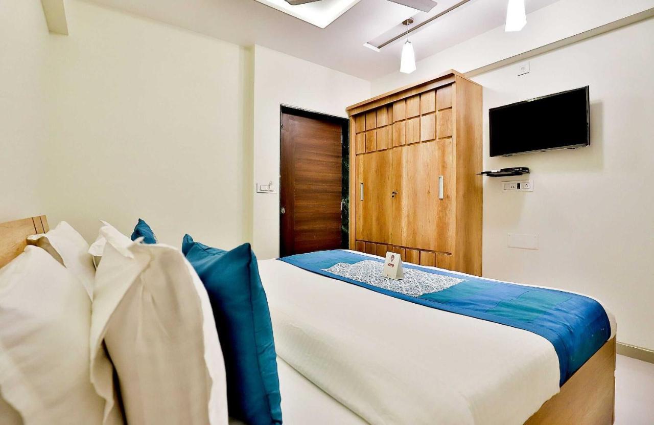Collection O 12462 Hotel Shiv Inn Gandhinagar Extérieur photo