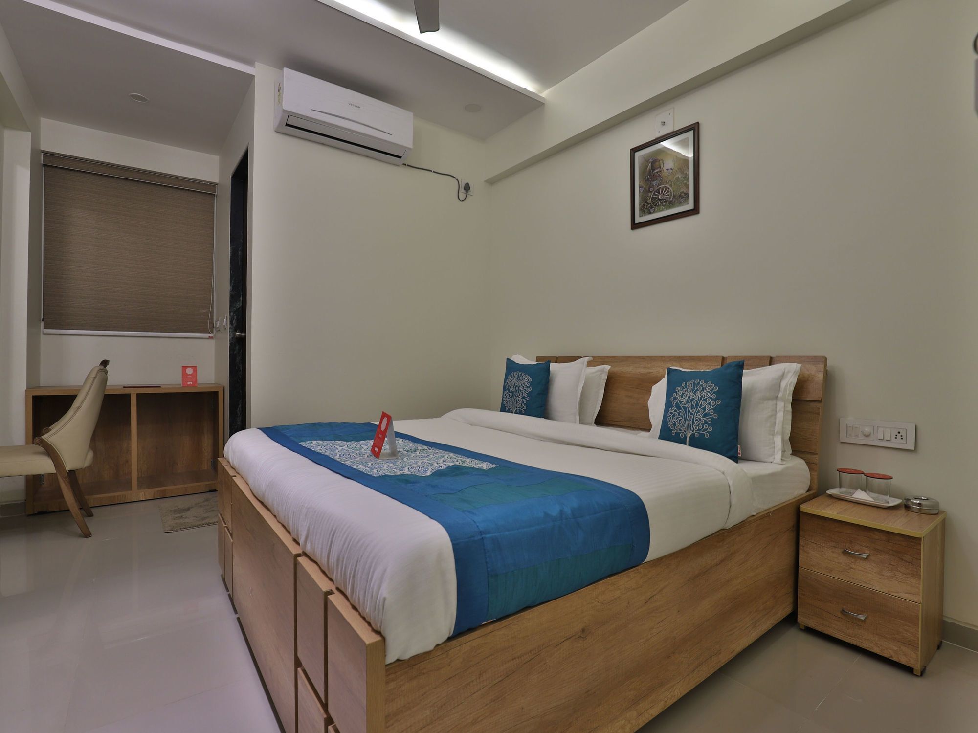 Collection O 12462 Hotel Shiv Inn Gandhinagar Extérieur photo