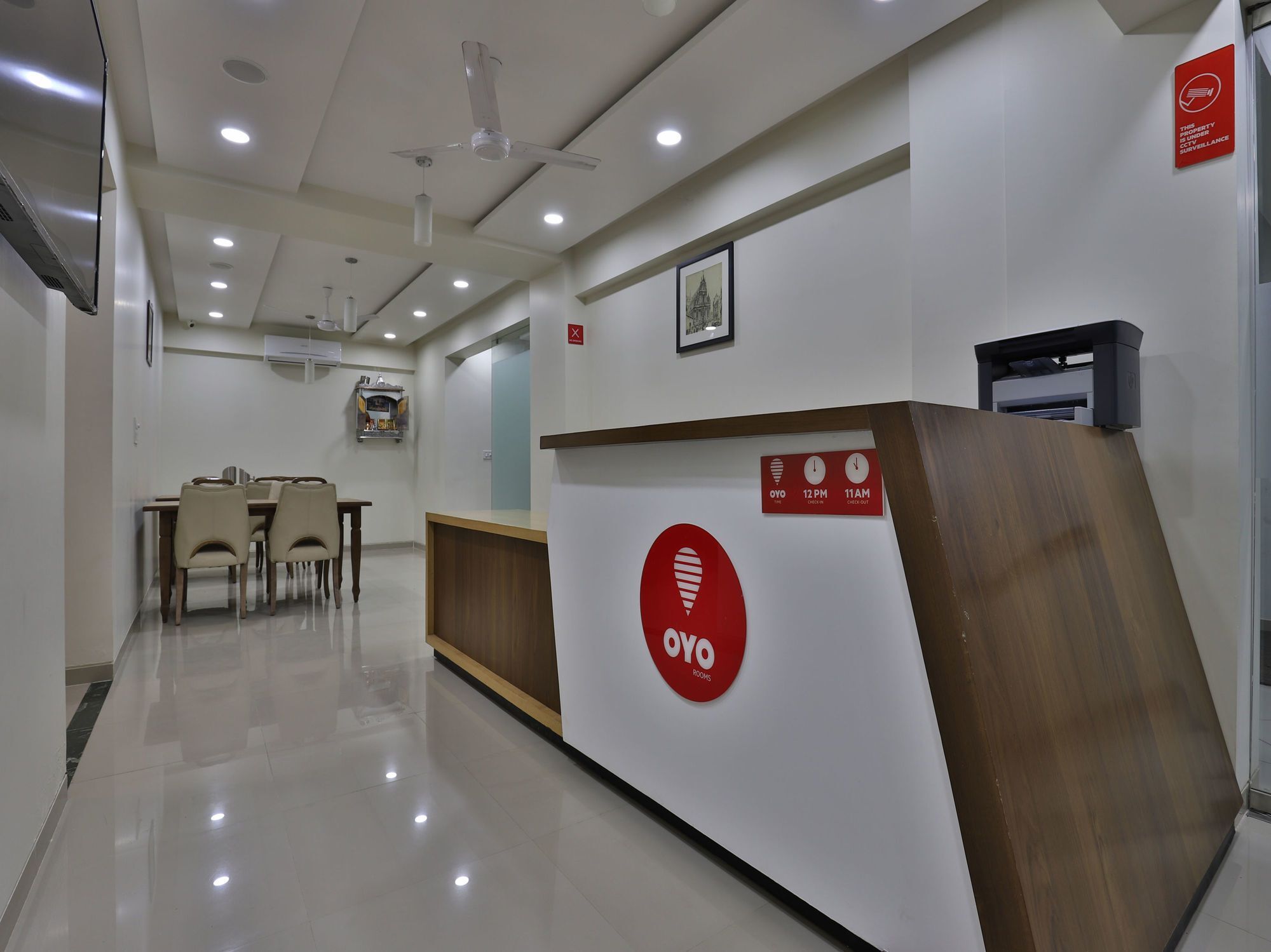Collection O 12462 Hotel Shiv Inn Gandhinagar Extérieur photo